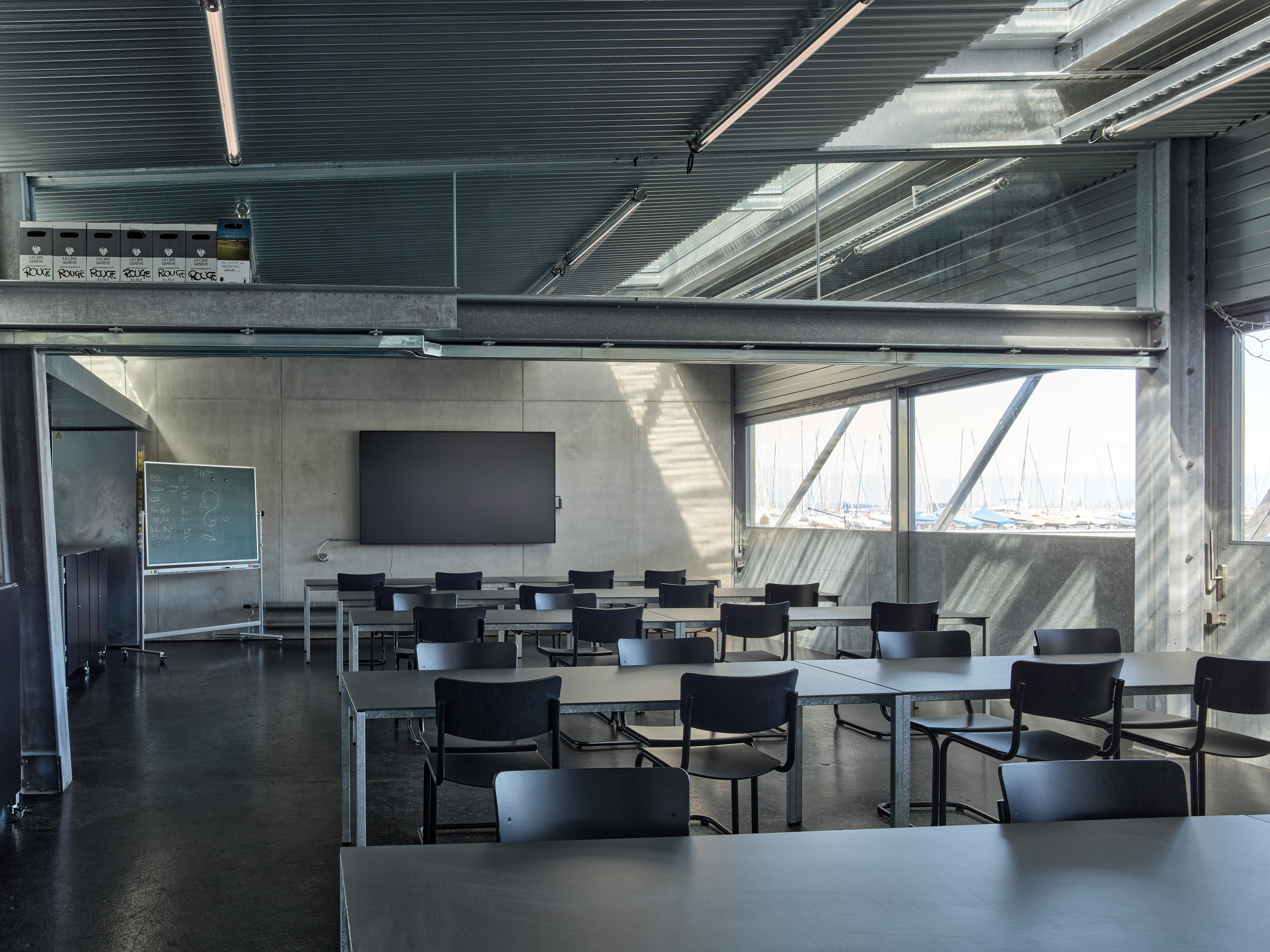 Ahp0061 AIQ4 012629 J3